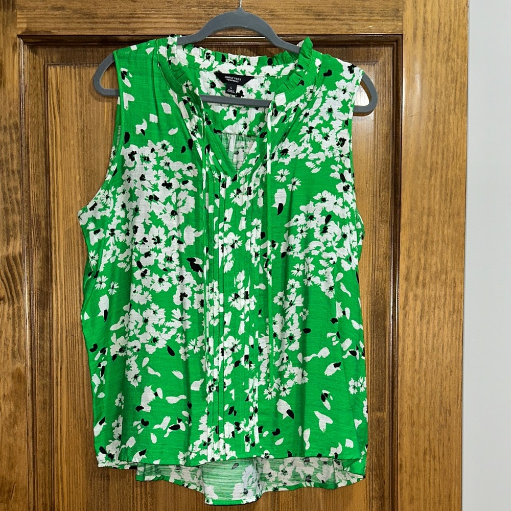 Simply Vera Vera Wang Green Floral Sleeveless Tie-Neck Blouse